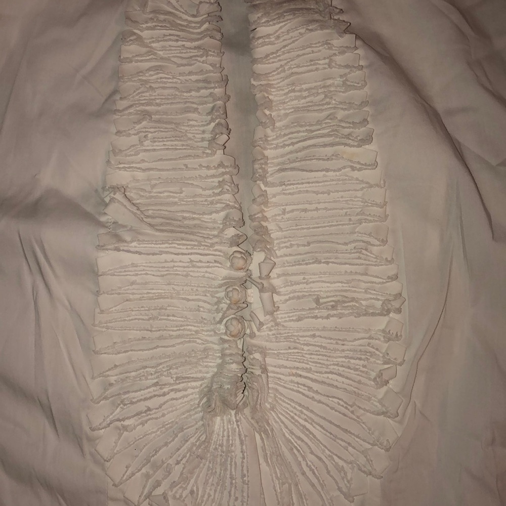 “flower” white long sleeve blouse